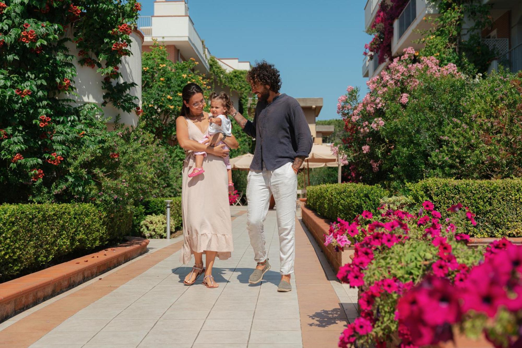 I Cinque Pini Hotel Follonica Exterior photo